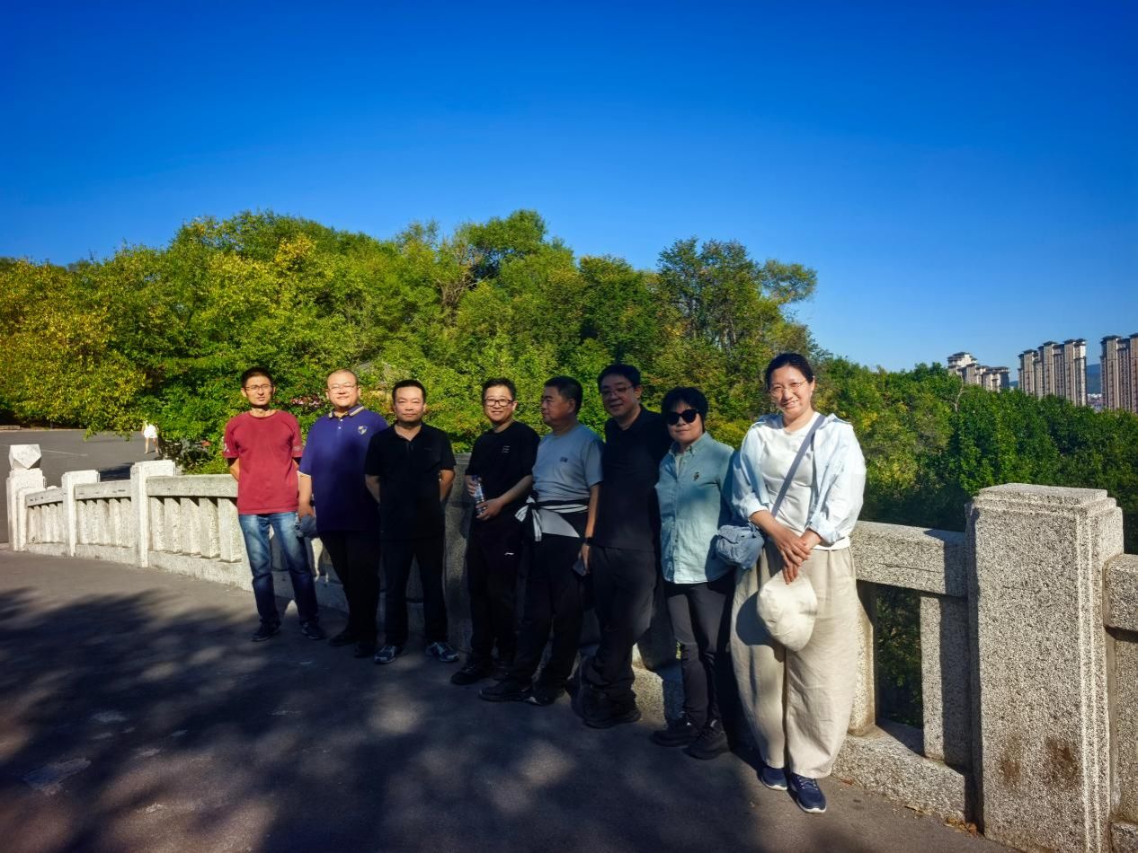 理学院分工会组织开展教职工徒步走活动